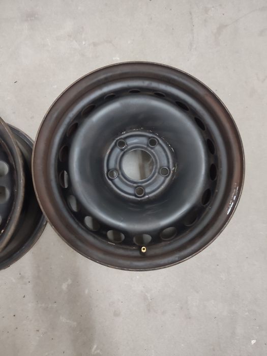 Sprzedam 4 felgi stalowe 15 Renault Megane 3 CENA ZA 4 SZTUKI
