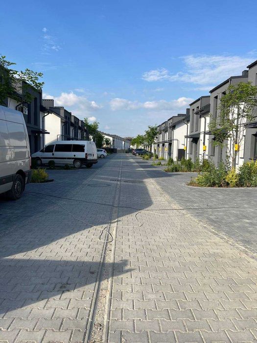 Продам  таунхаус у Крихівцях, готовий до ремонту