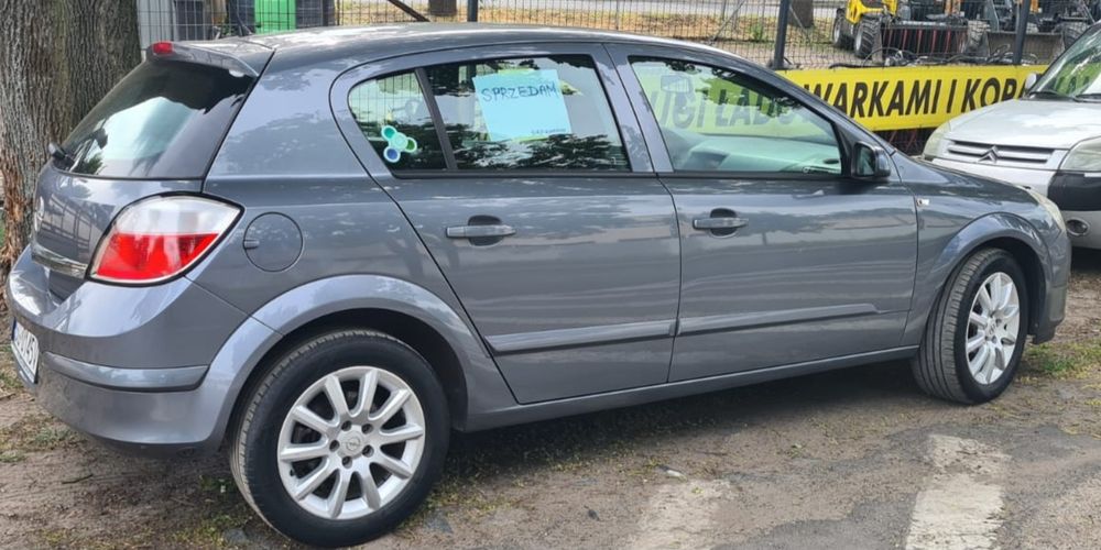 Opel Astra z LPG 147 200 km.Tempomat,klimatyzacja.