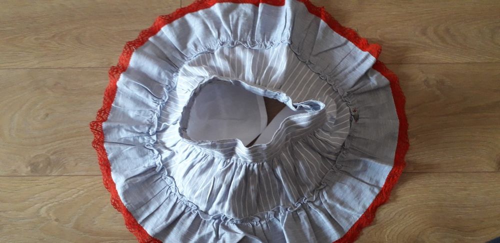 Conjunto Saia/Calção e camisola de gola da marca Dolce Petit