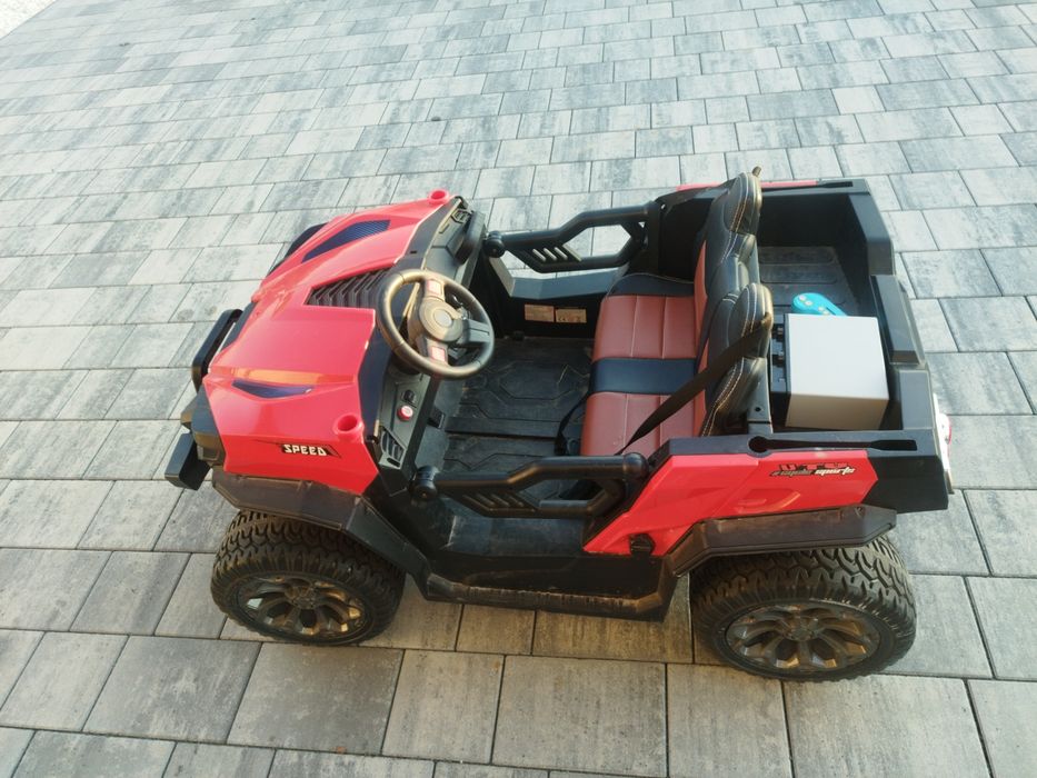 Auto na akumulator 4x4