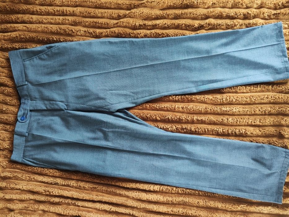 Чоловічий костюм трійка