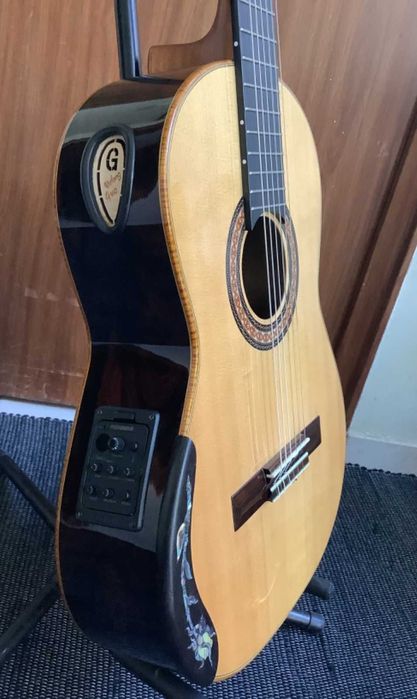 Guitarra clássica de excelente qualidade. Yulong Guo. A-Echoes