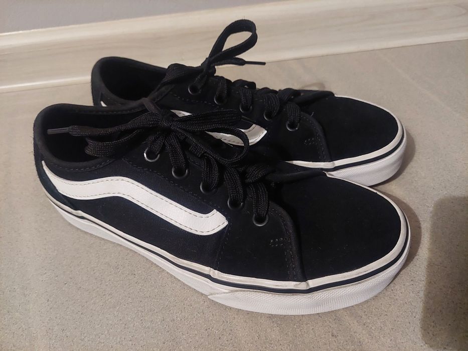 Trampki Vans 36 buty klasyczne czarne białe