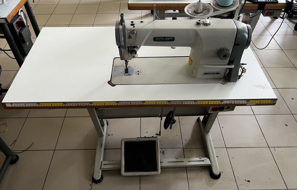Maszyna SIRUBA L818F-M1 stebnówka do szycia  odzieży