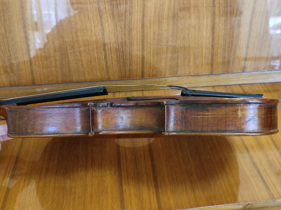 Скрипка під реставрацію, старовинна