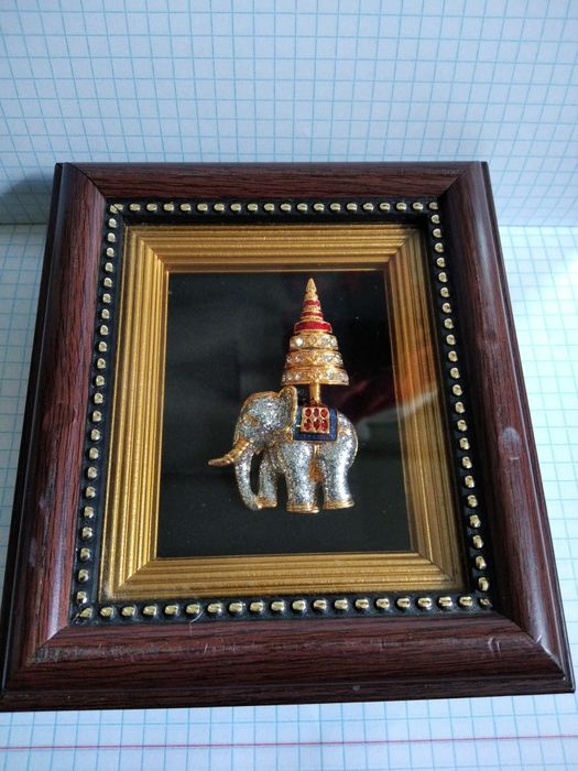 Картина блестящий слон слоник