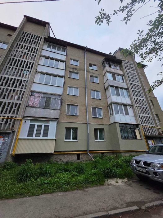 Продається 2 кімнатна квартира в Центрі