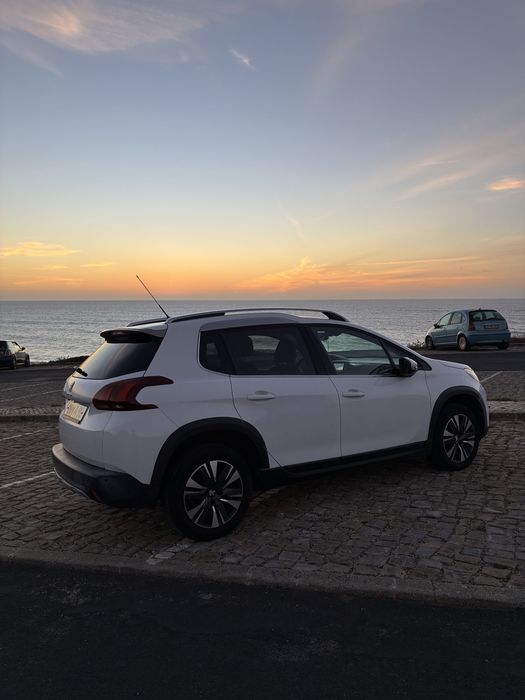 Peugeot 2008 1.2 Puretech — photo 4