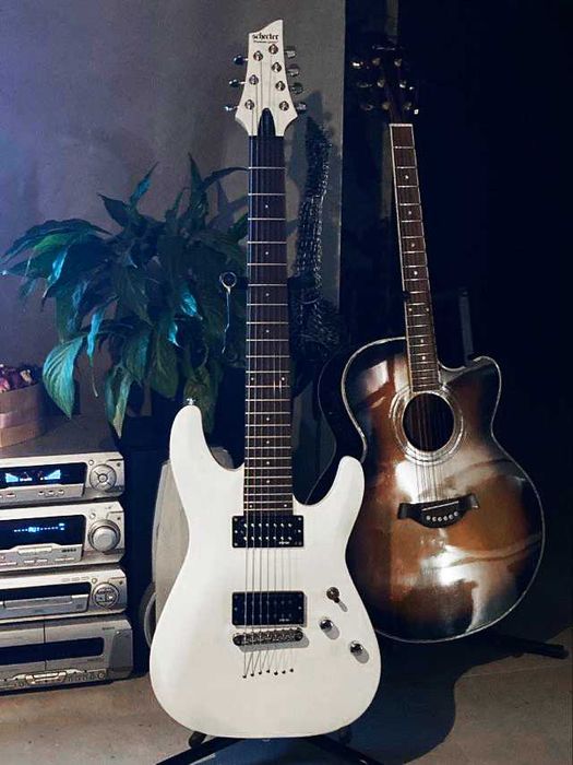 Schecter C-7 Deluxe diamond series satin white