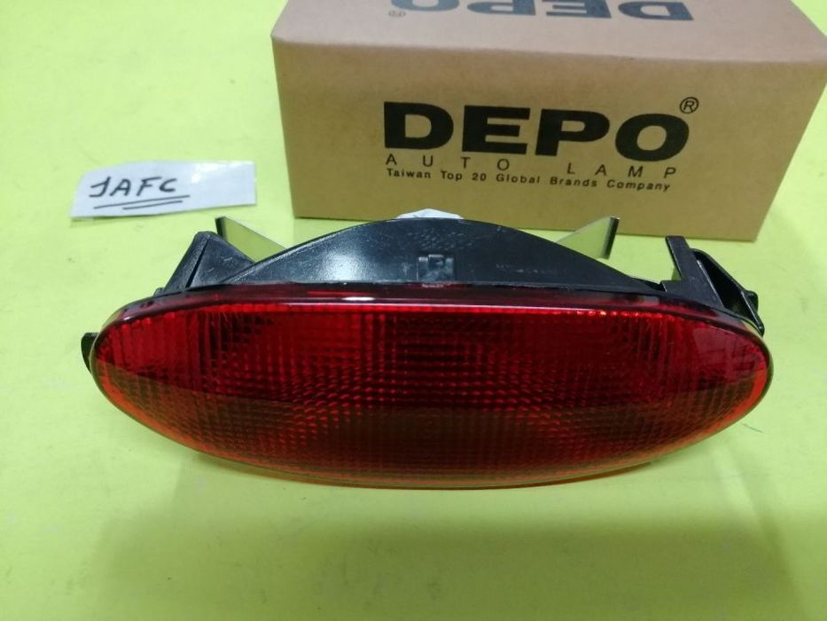 Farolim de nevoeiro de trás Peugeot 206 NOVO