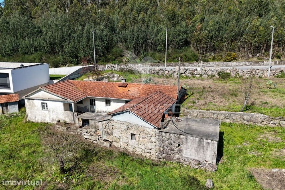 Oportunidade.. terreno tudo ele para construção — Arnoso (Santa Maria E Santa Eulália) E Sezures, Braga