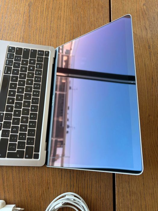 MacBook Pro 13,3" (2020) M1 16GB RAM 512GB SSD A2338 Bateria 85% Excelente Estado