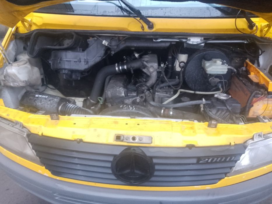 Mercedes sprinter 208