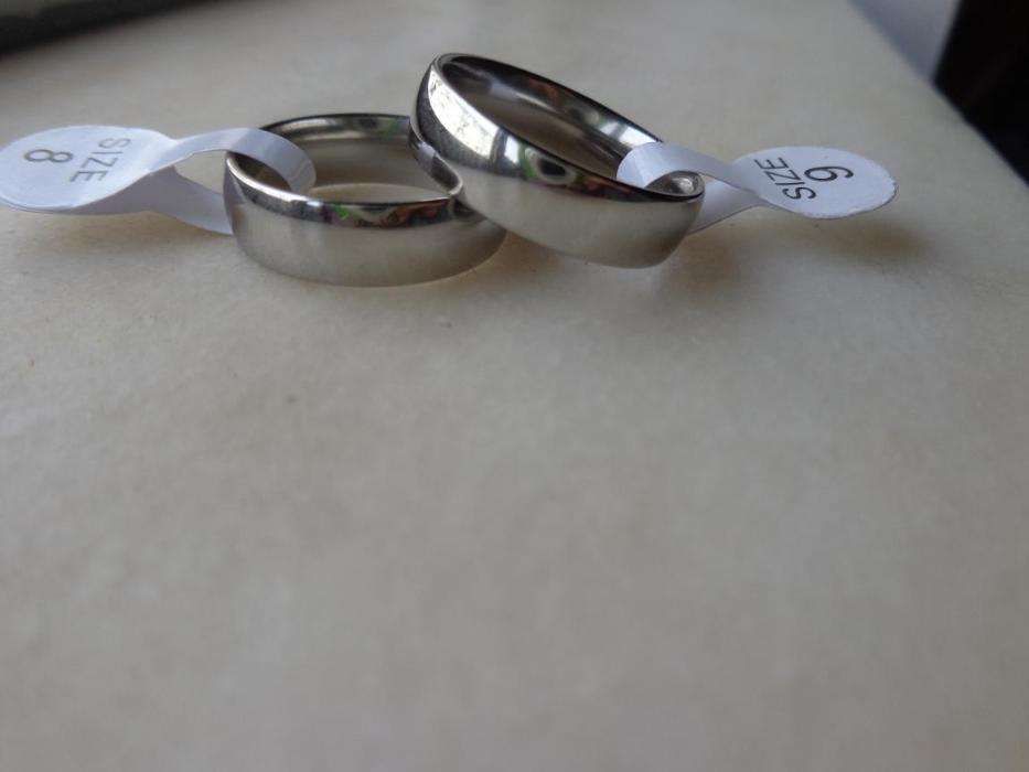 Alianças em Aço revestida de titânio 6mm- novas