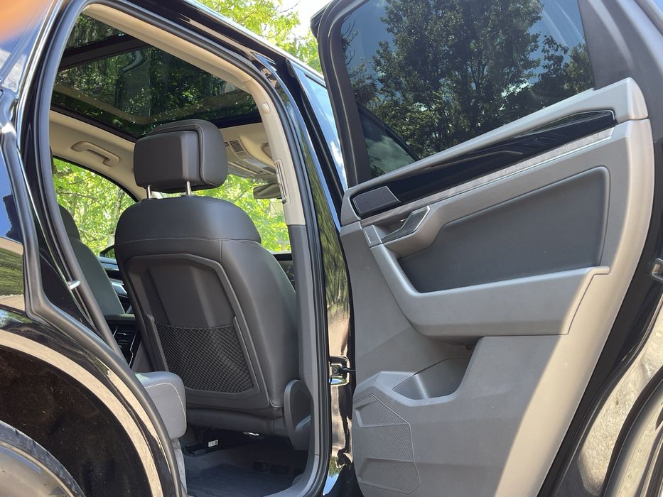 Volkswagen Touareg 2019 R-line Matrix HD
