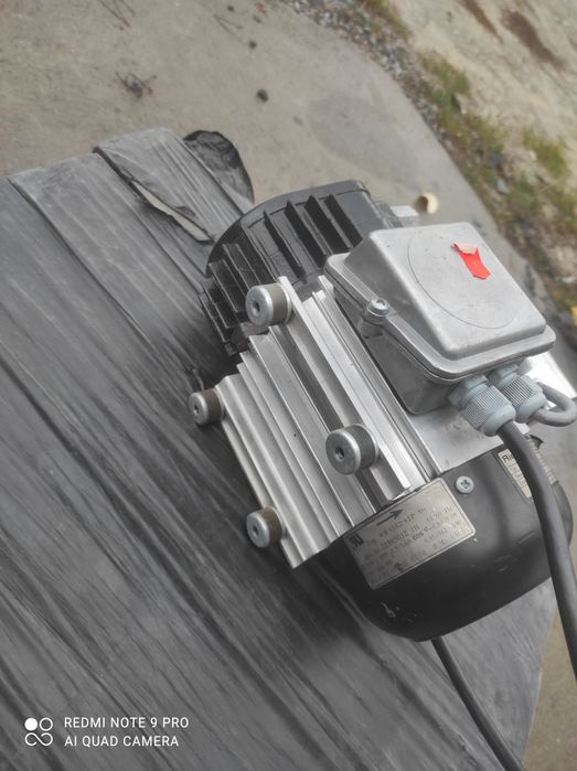 Вакуумний насос  RIETSCHLE V-VTE8
Elmo Rietschle
E