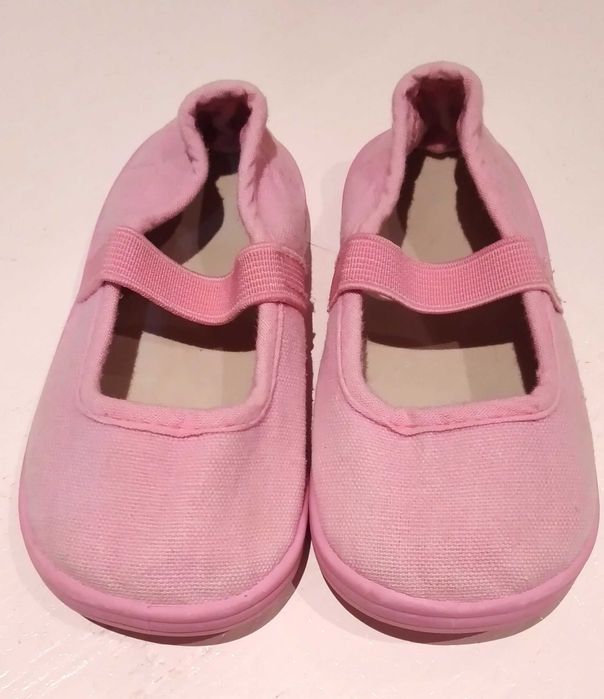 buty dla dziecka do przedszkola 3 pary rozmiar 20. trampki PRIMIGI.