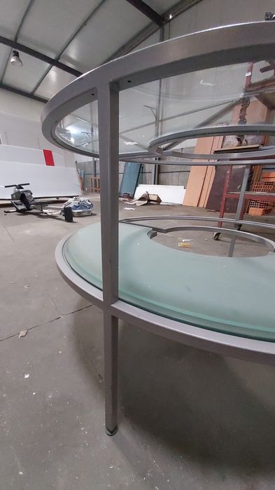 Mesa pronto a vestir