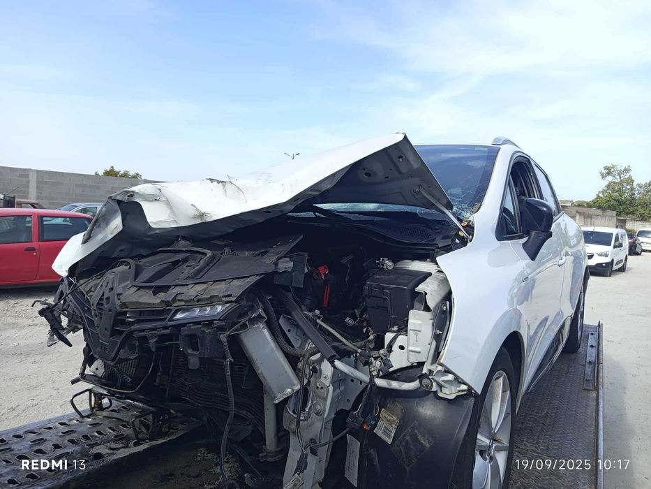 Renault Clio IV Sport Tourer 1.5 dci ano 2016 para peças