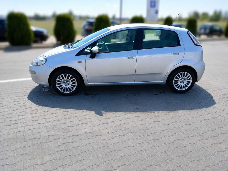 Fiat Punto 1.4 Benzyna + LPG | Klimatyzacja | 2014 | Komplet opon zimowych