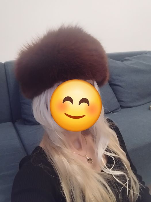 Czapka z futra, od kuśnierza, naturalna