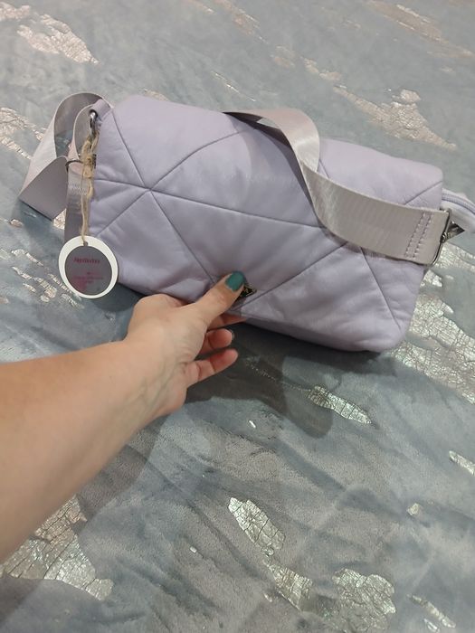 Malas a preta nova e a lilas uaada poucas vezes