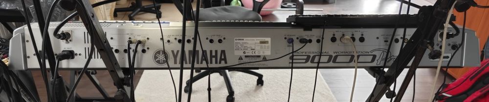 Yamaha 9000 Pro + PLG 150-AN + ML case