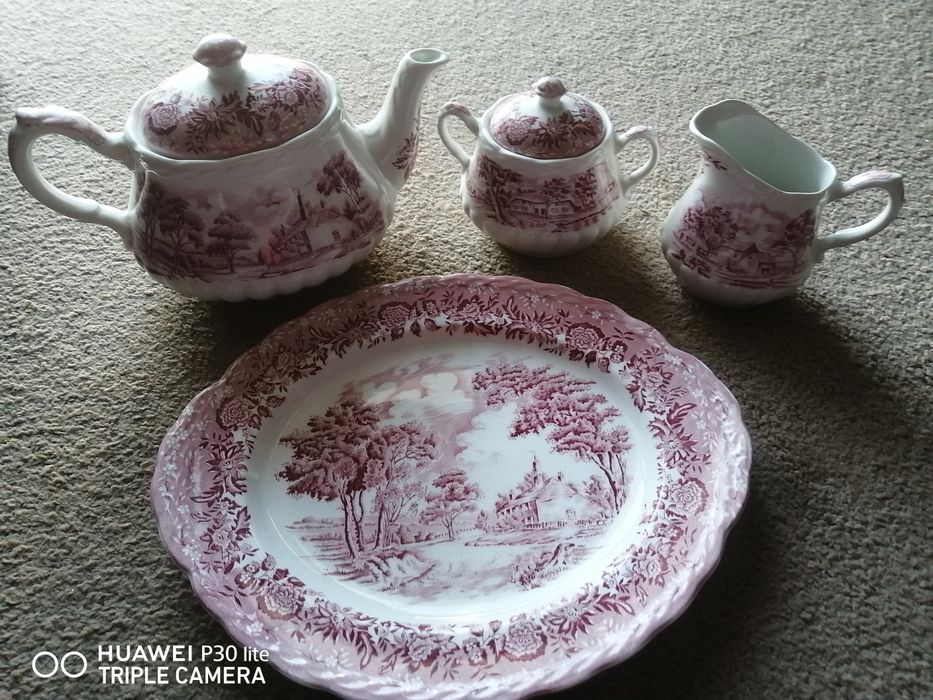 English Tea Set, 4 Pieces425564324045803521