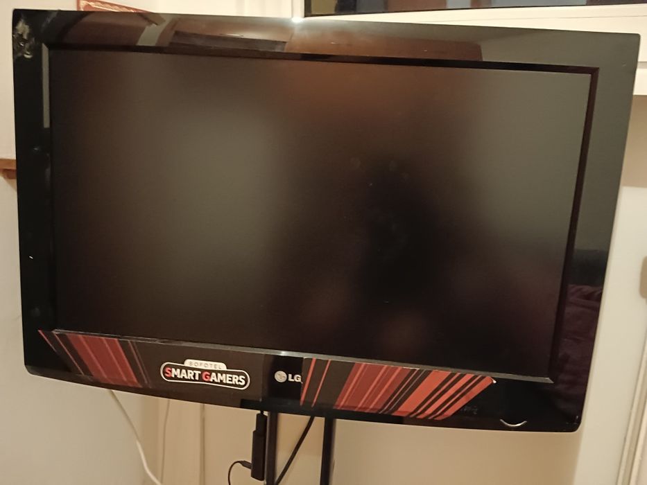 Telewizor+stolik RTV+android redmi stick