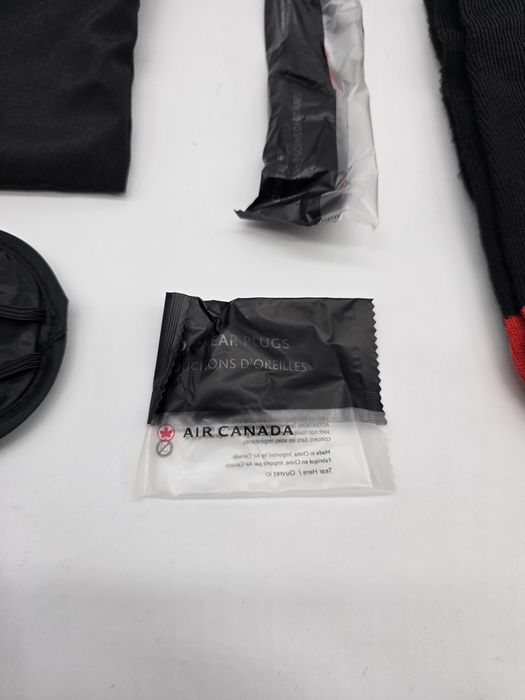 Kit de viagem da Air Canadá novo