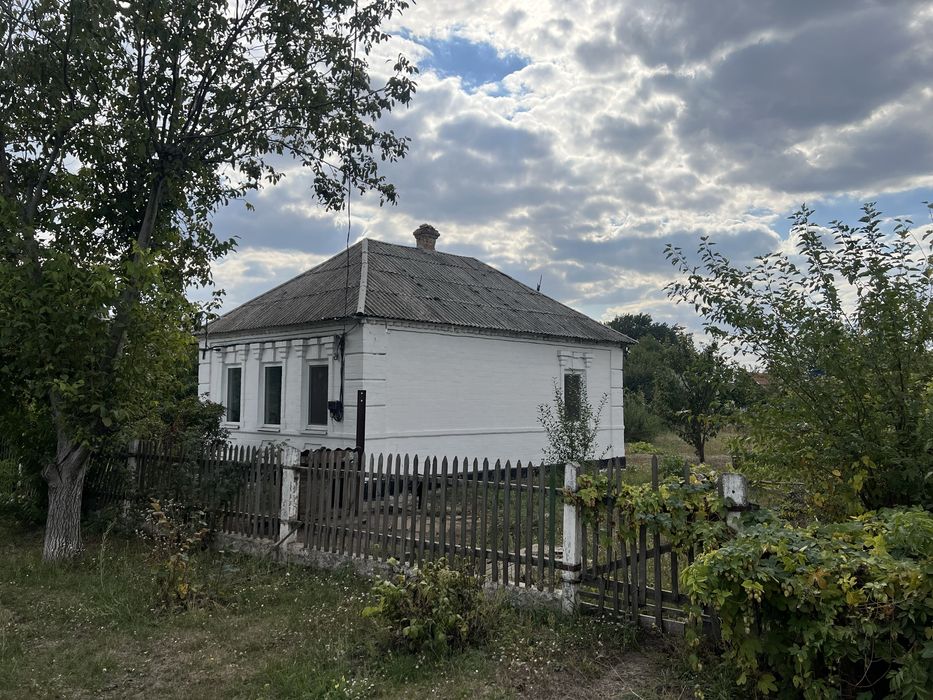 Продам будинок в смт Іларіонове (Яворницьке)