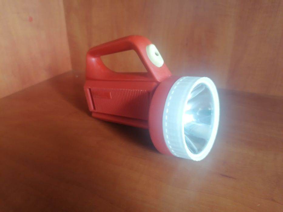 Latarka PRL czerwona Elektron