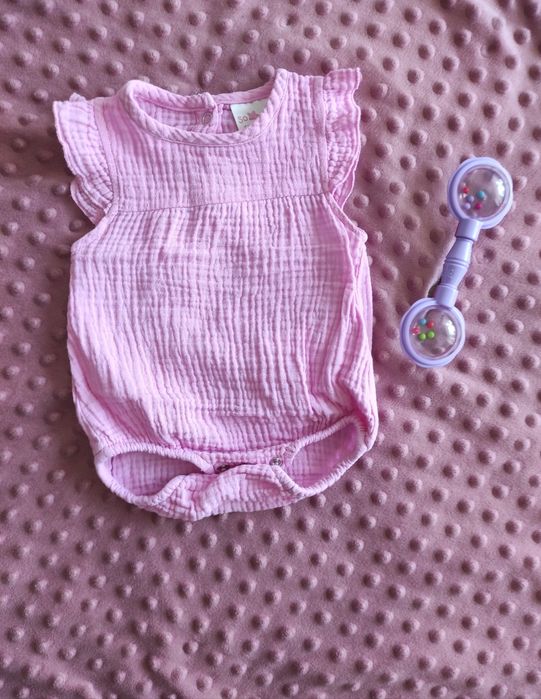 Body na krótki rękaw r.62- 7 szt