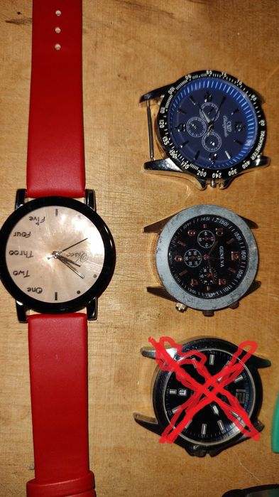 Суперлот наручных часов.