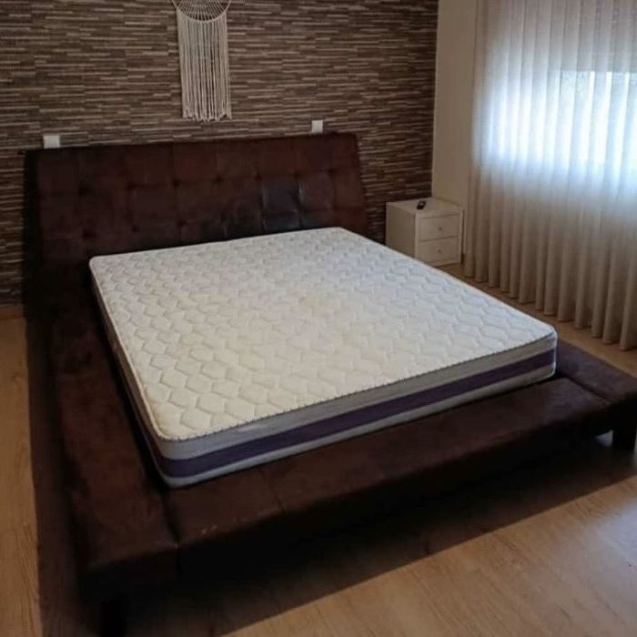 Cama de Casal com Estrado e Colchão 160x200