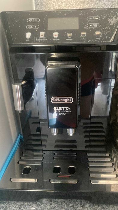 Máquina de Café DELONGHI Eletta Cappuccino