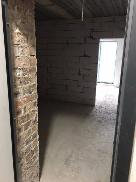 1кімнатна квартира зданий будинок