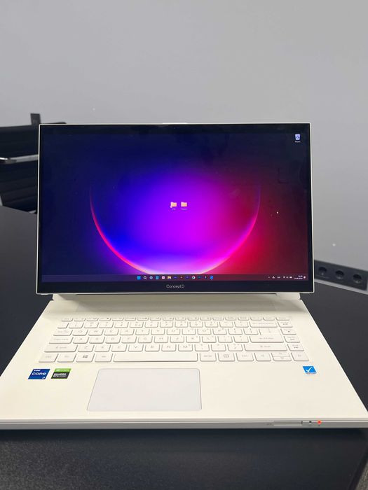 Acer ConceptD 7 Ezel CC715-72P 15.6" IPS i7-11800H 64GB RTX A3000