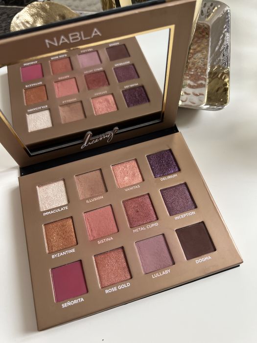 Paleta do oczu Nabla Dreamy Eyeshadow Palette