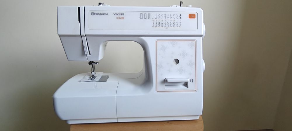 Maszyna do szycia Husqvarna E10
