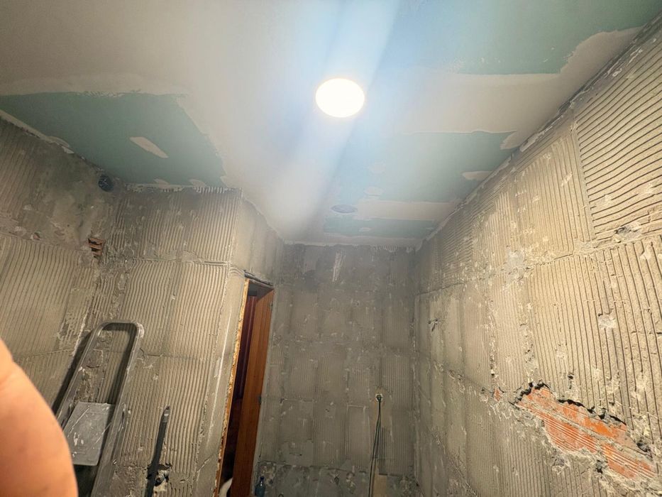 Construção Civil | Pladur | Cerâmica | Pintura | Capoto | Remodelações  Preço: Sob Orçamento