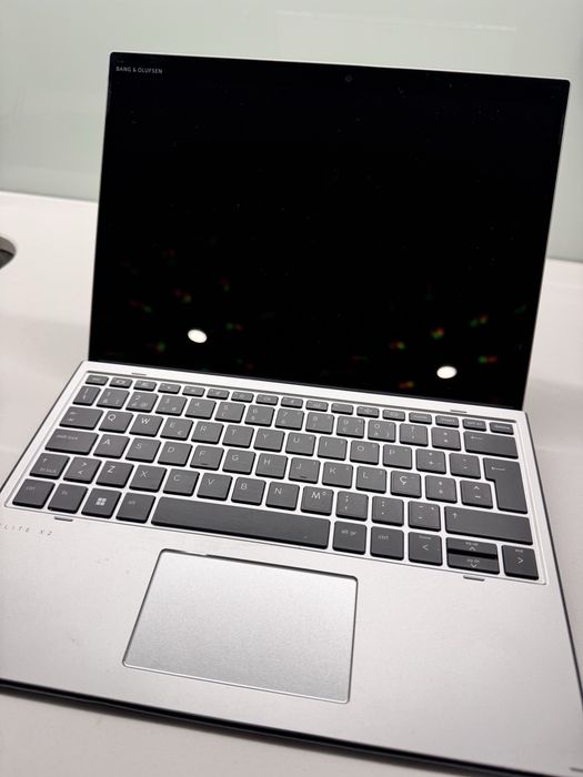 HP Elite x2 G8 Tablet