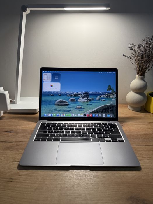 MacBook Air M1 2020 16GB RAM 256Gb