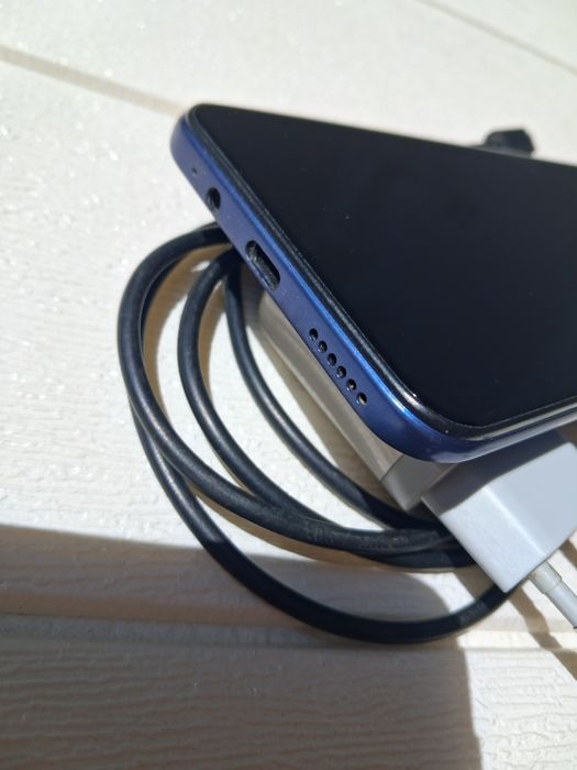 Смартфон TECNO Spark 8p 4/64Gb NFC Dual SIM