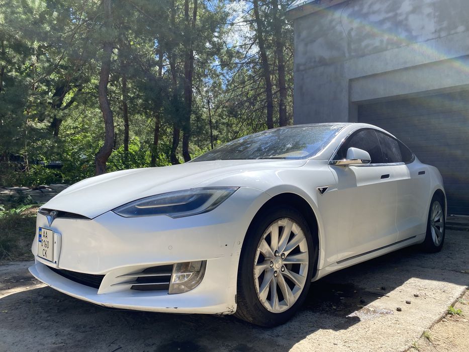 Tesla S 90 D 8 міс 16 рік Pnevmo