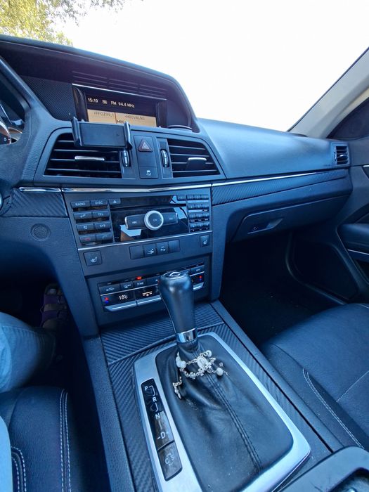 Mercedes-Benz E250 CDI BlueEFFICIENCY Coupé - Teto Panorâmico - 180.000 km