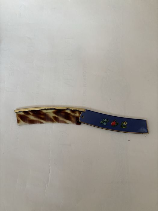 Vintage składany grzebień do torebki – emalia, kwiaty, retro