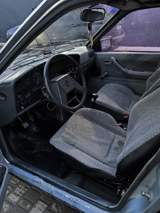 Opel ascona 1.6 дизель