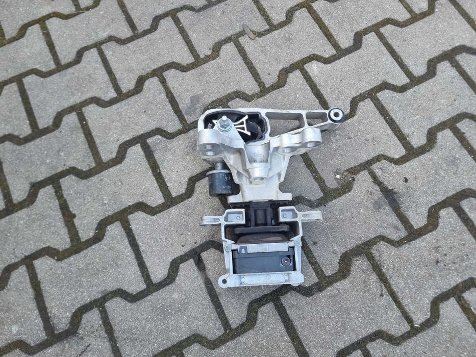 Range Rover EVOQUE L551 2.0 D Łapa Poduszka Silnika